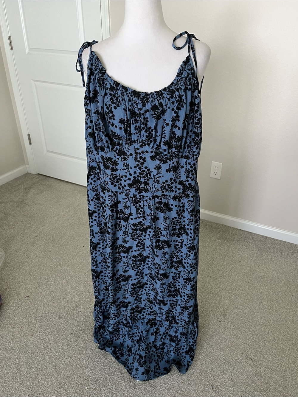 NWT Adore Me Blue and Black Floral Midi Dress with Tie Straps Size 2X